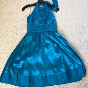 Halter knee length dress 👗